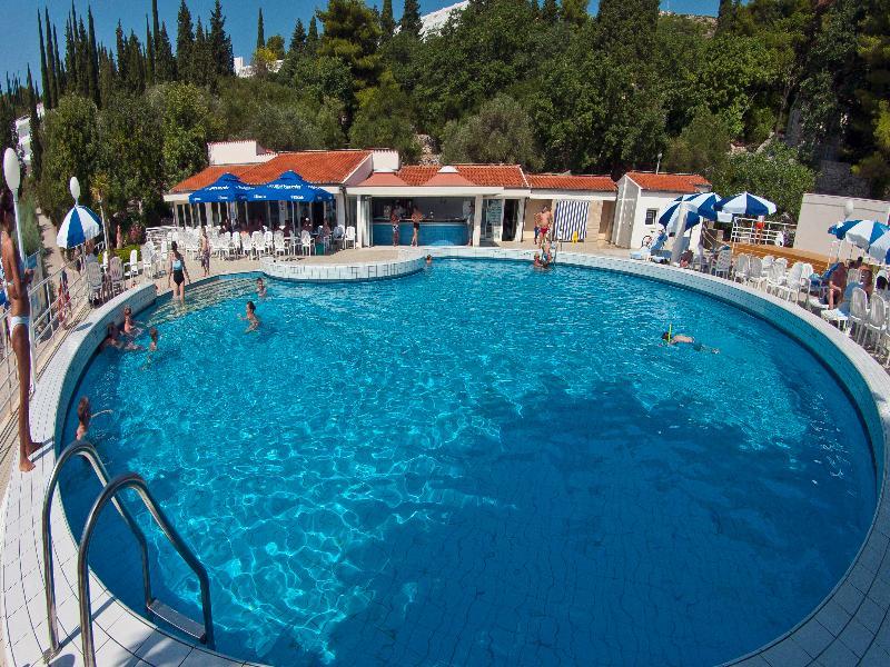 סלאנו Hotel Osmine מראה חיצוני תמונה