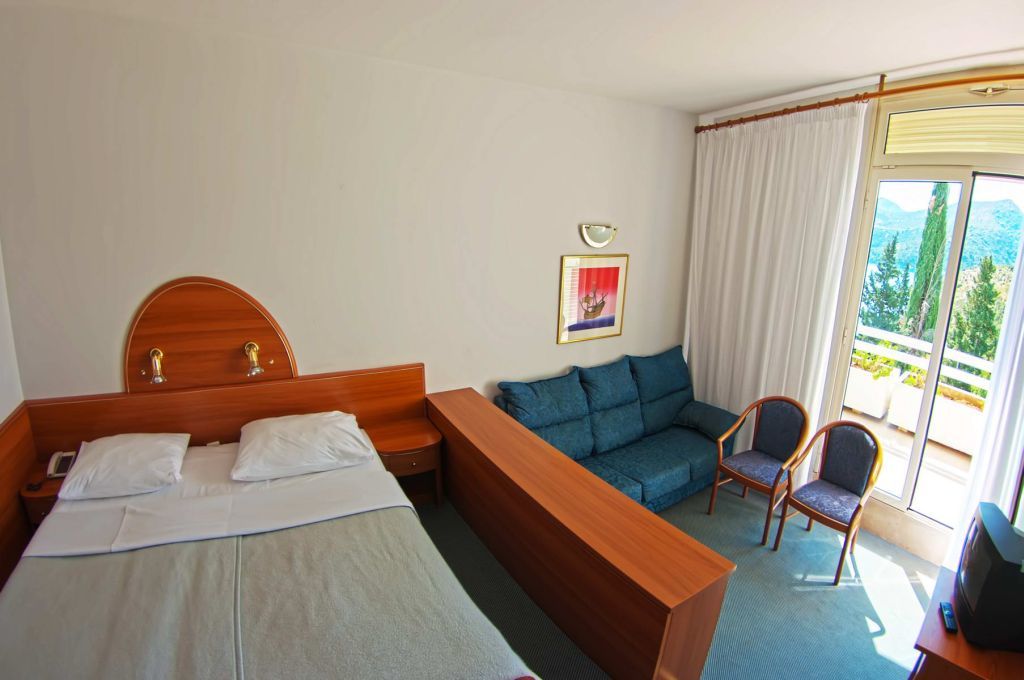 סלאנו Hotel Osmine מראה חיצוני תמונה