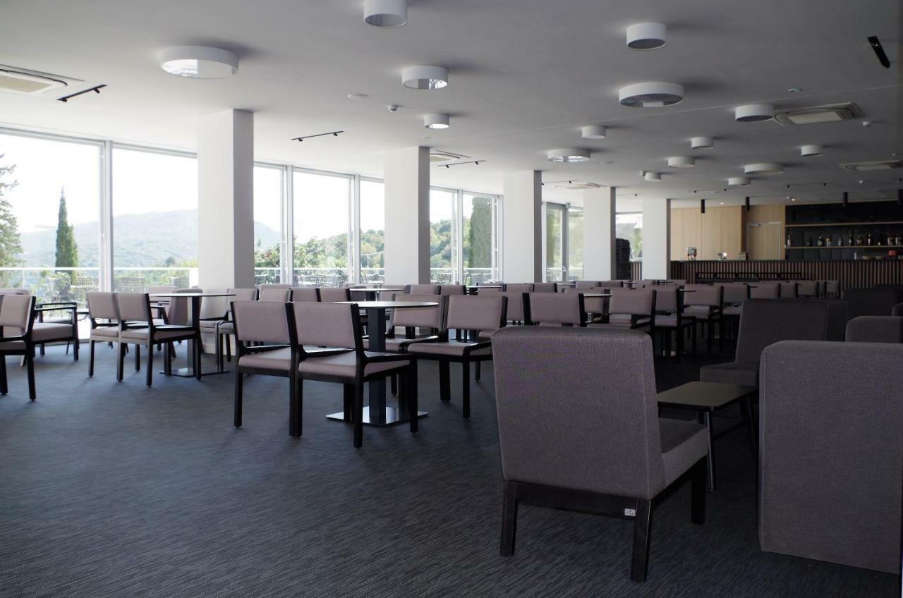 סלאנו Hotel Osmine מראה חיצוני תמונה