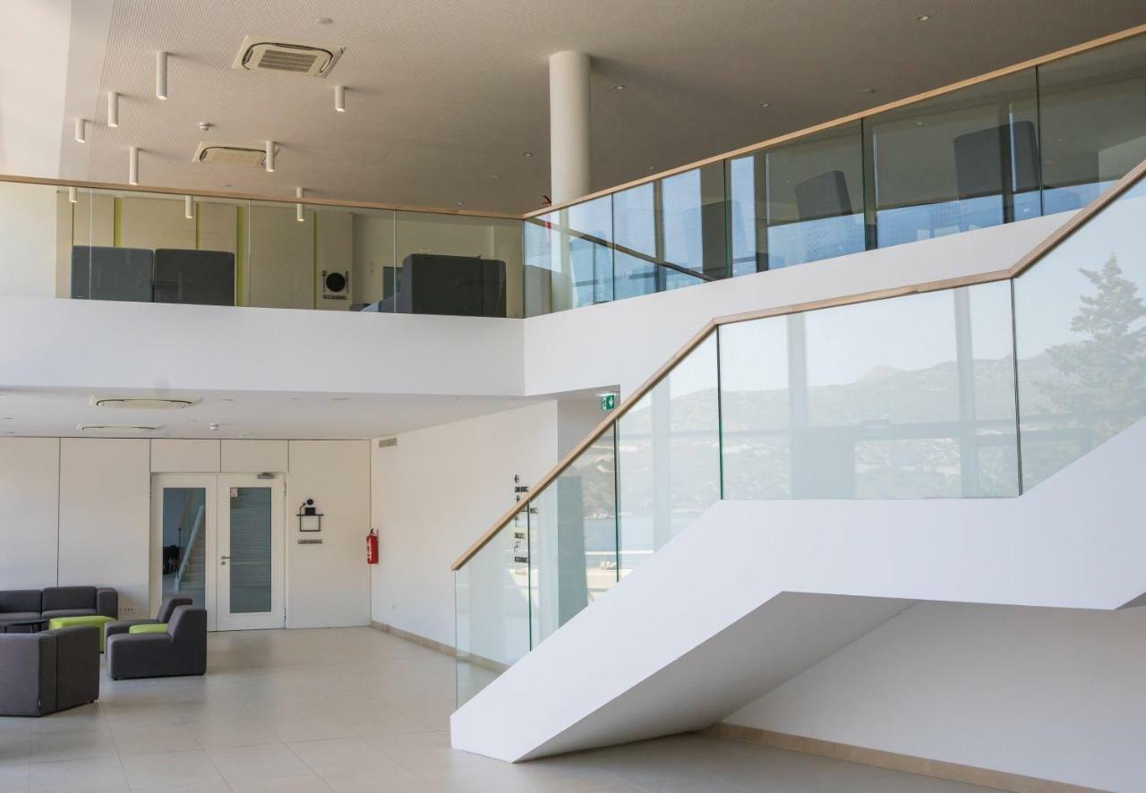 סלאנו Hotel Osmine מראה חיצוני תמונה
