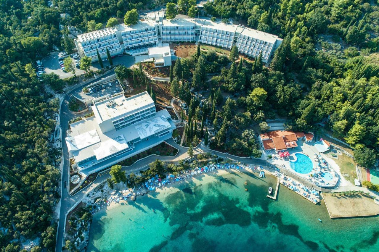 סלאנו Hotel Osmine מראה חיצוני תמונה