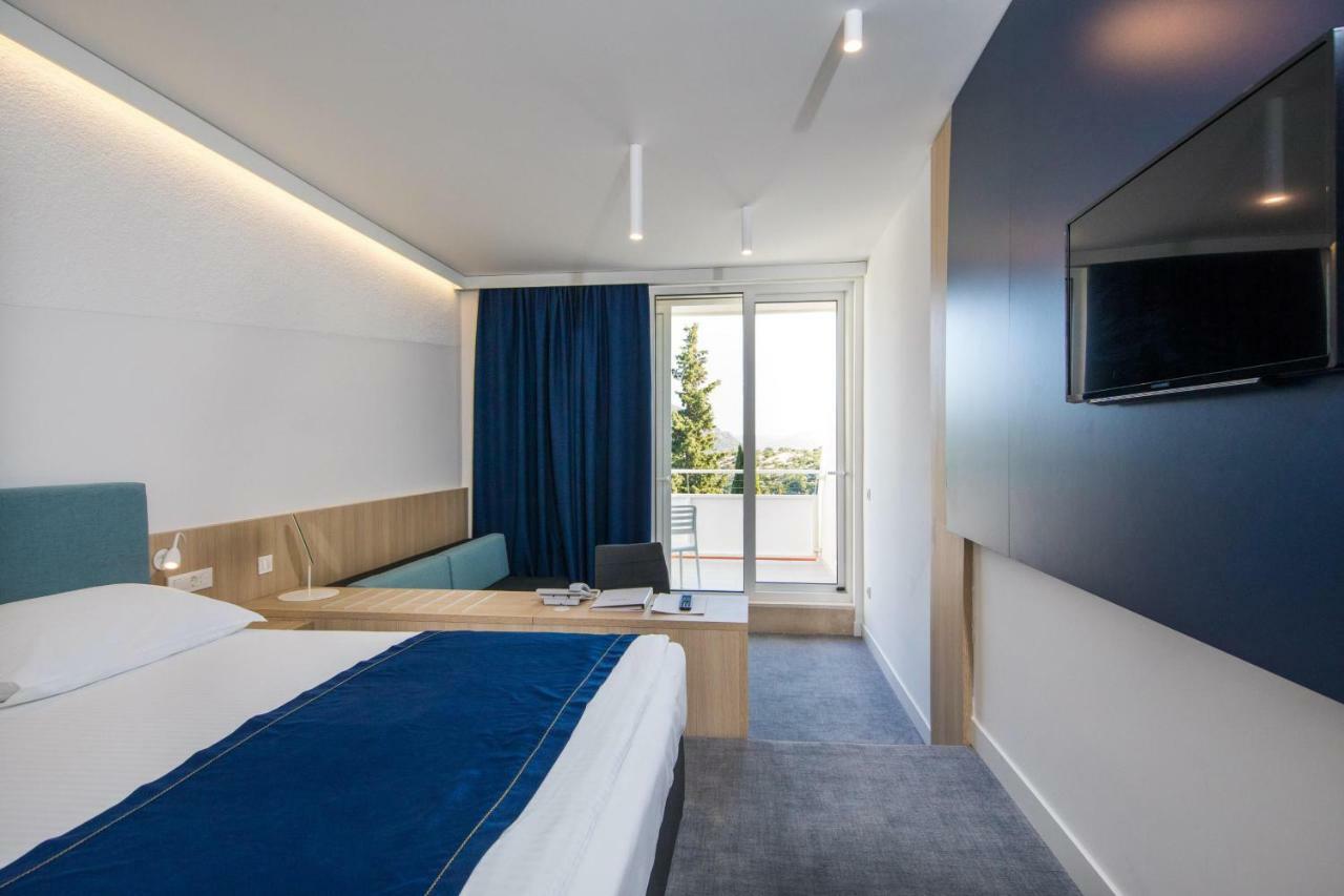 סלאנו Hotel Osmine מראה חיצוני תמונה