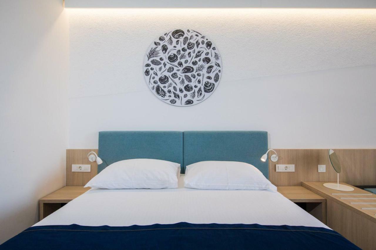 סלאנו Hotel Osmine מראה חיצוני תמונה